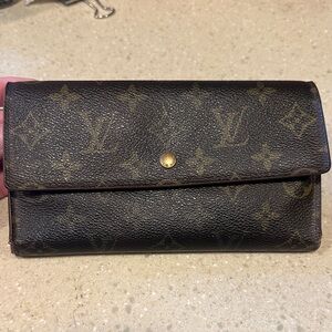 Louis Vuitton Monogram Sarah trifold